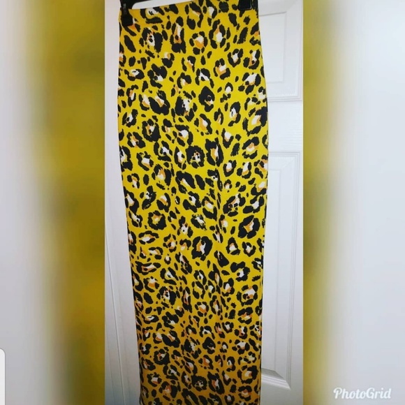 Leopard print midi bodycon skirt - Picture 3 of 3